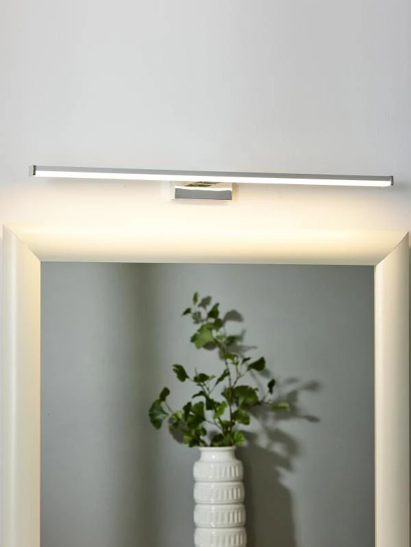 Lucide ONNO - Mirror light Bathroom - LED - 1x11W 3000K - IP44 - Satin Chrome - atmosphere 1